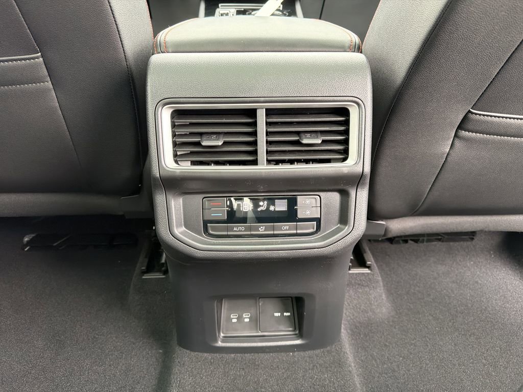 New 2026 Volkswagen Atlas Peak Edition image 23