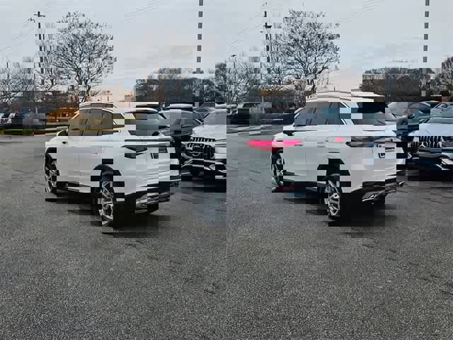 Used 2025 Mercedes-Benz GLC 300 GLC 300 image 6