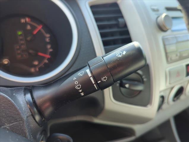 Used 2011 Toyota Tacoma 4x4 Access Cab V6 w/ TRD Sport Pkg image 14