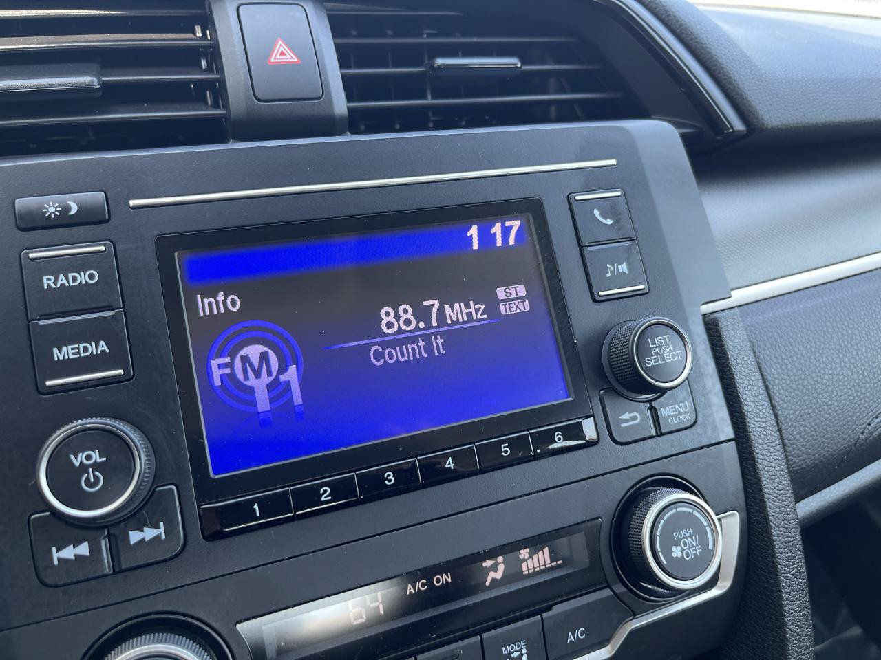 Used 2019 Honda Civic LX image 31