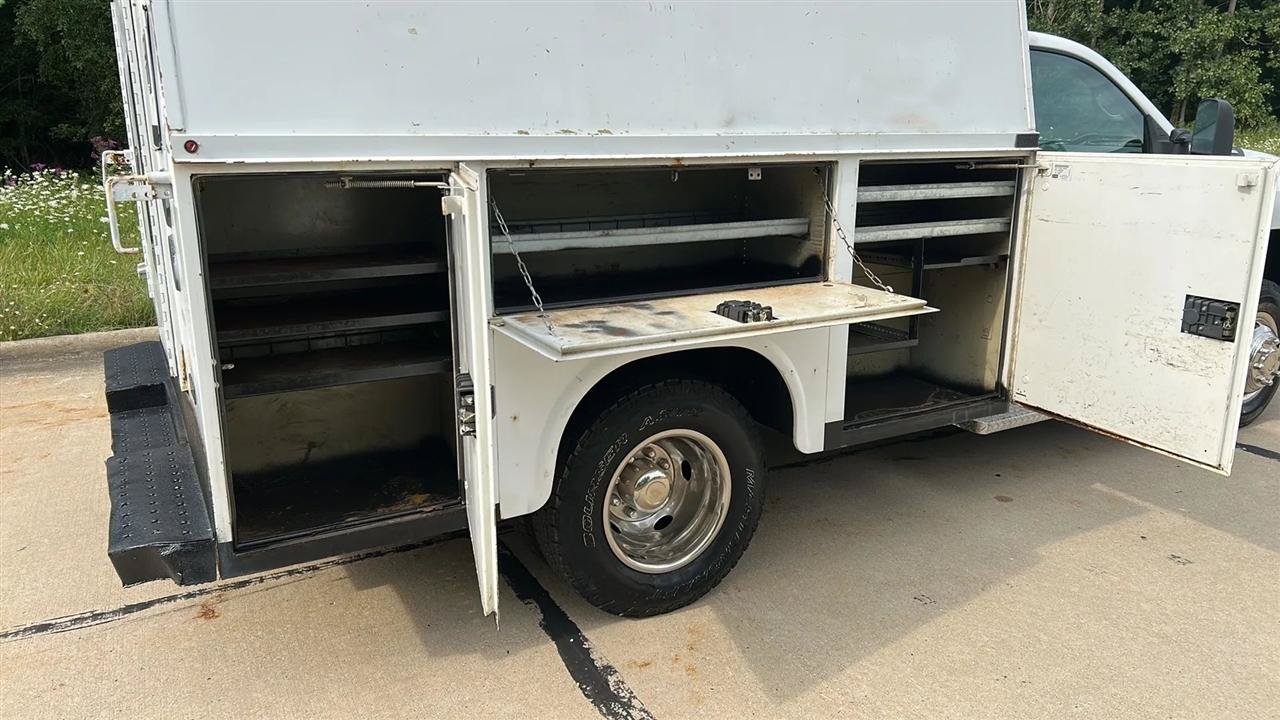 Used 2011 Chevrolet Silverado 3500 W/T RWD image 8
