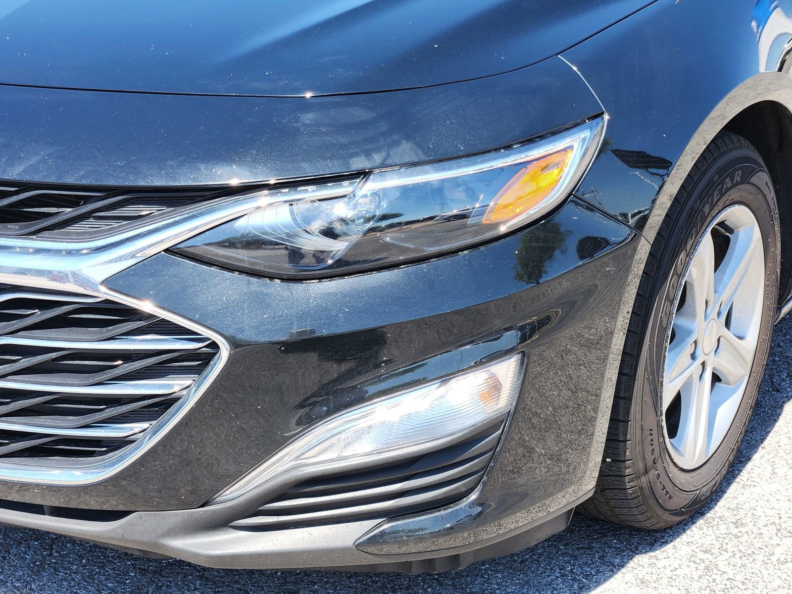 Used 2025 Chevrolet Malibu LS w/ Driver Confidence Package FWD image 11