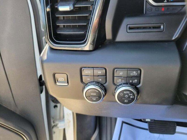 Used 2022 GMC Sierra 1500 AT4 w/ AT4 Preferred Package image 20