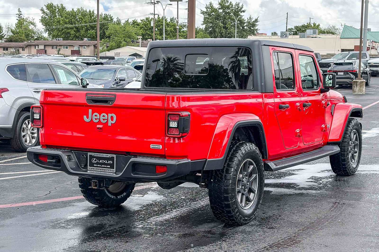 Used 2020 Jeep Gladiator Overland image 4