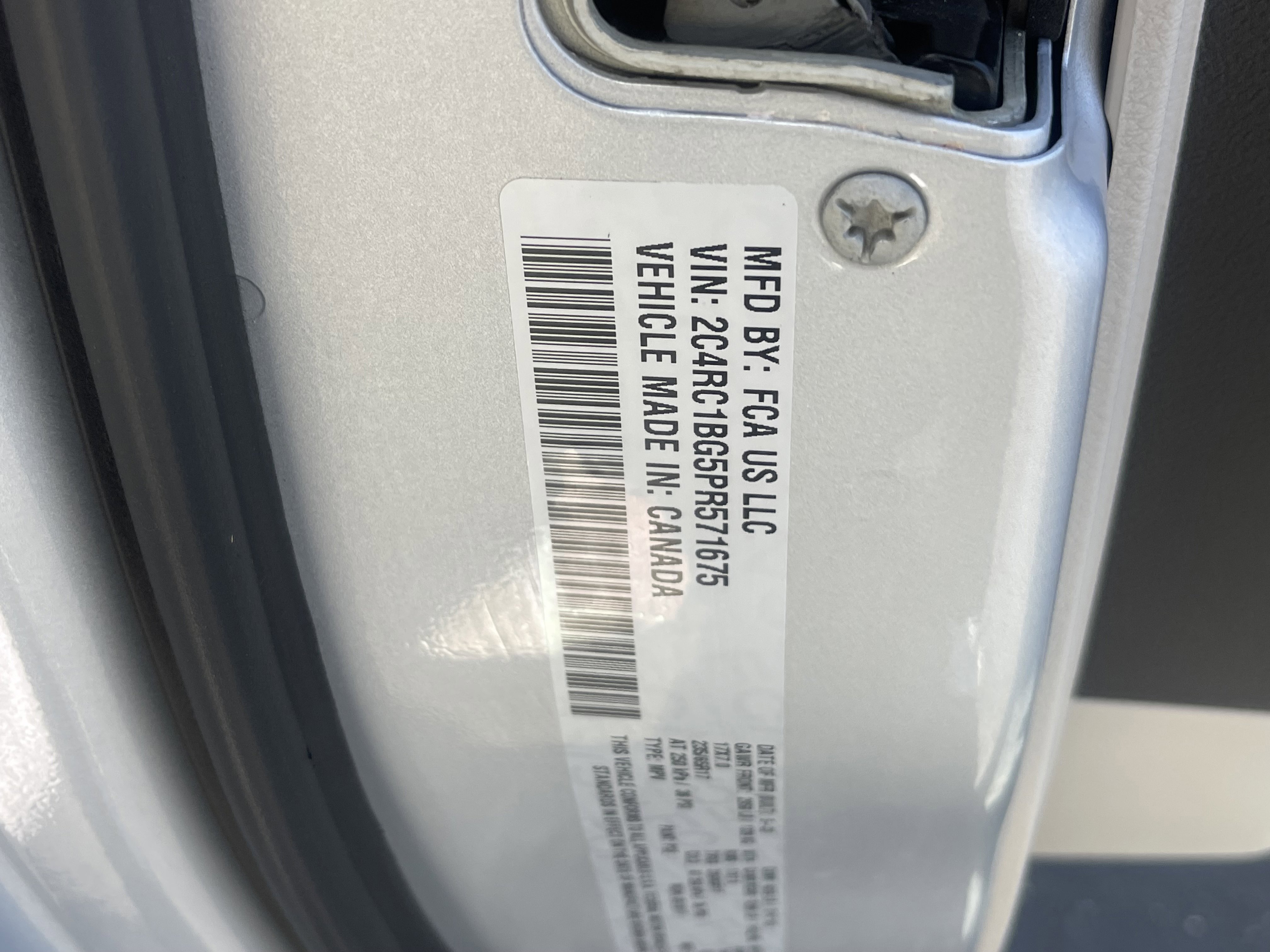 Used 2023 Chrysler Pacifica Touring-L FWD image 41