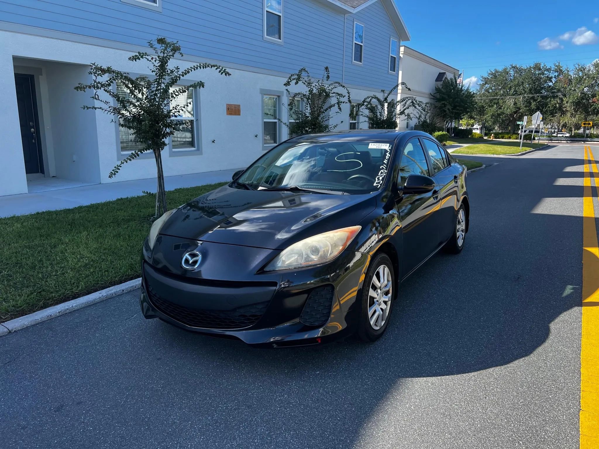 Used 2012 MAZDA MAZDA3 i Sport FWD image 1