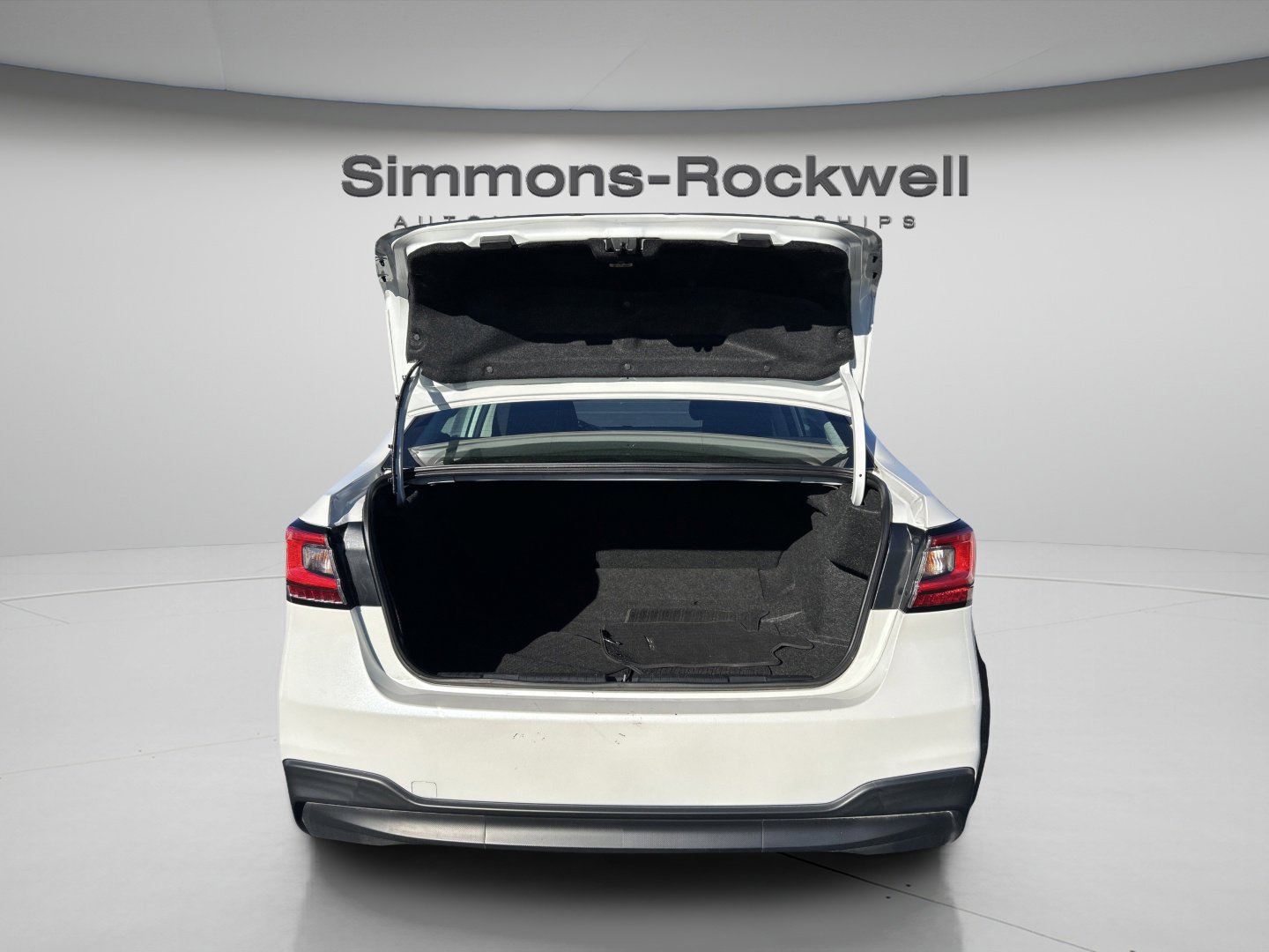 Used 2023 Subaru Legacy image 8