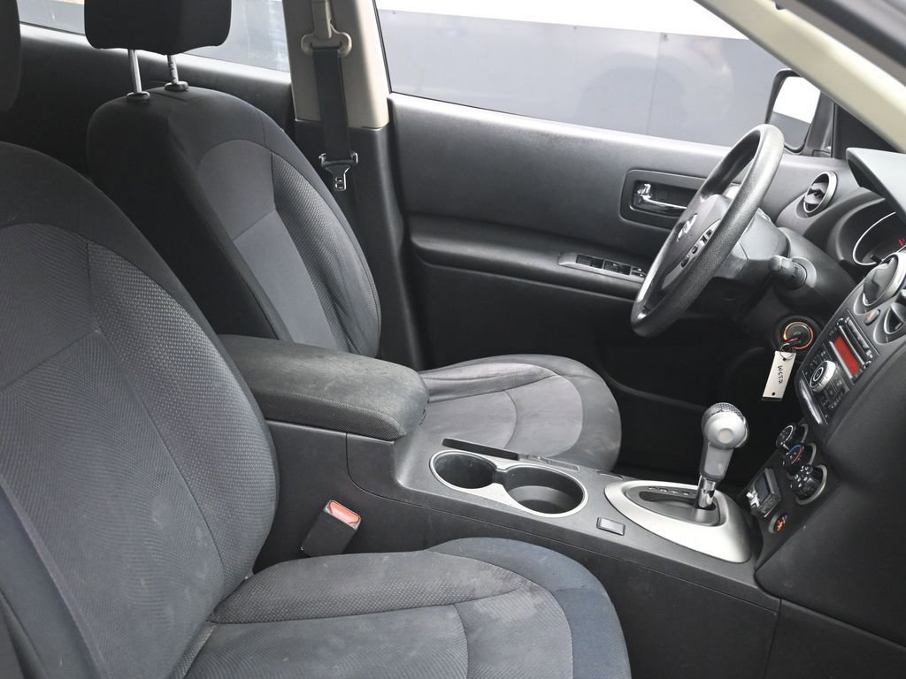 Used 2012 Nissan Rogue S image 27
