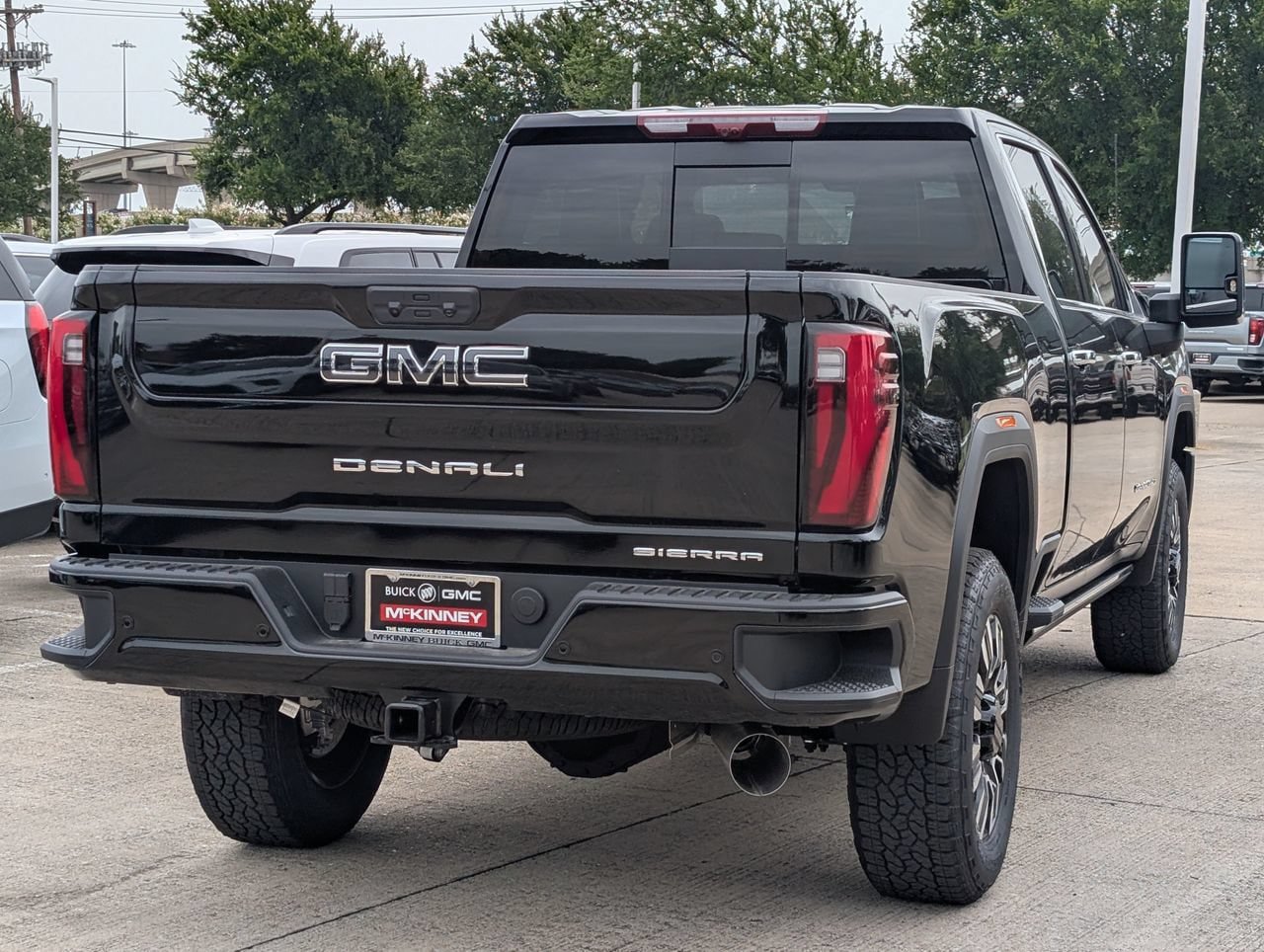 New 2026 GMC Sierra 2500 Denali Ultimate AWD/4WD image 4