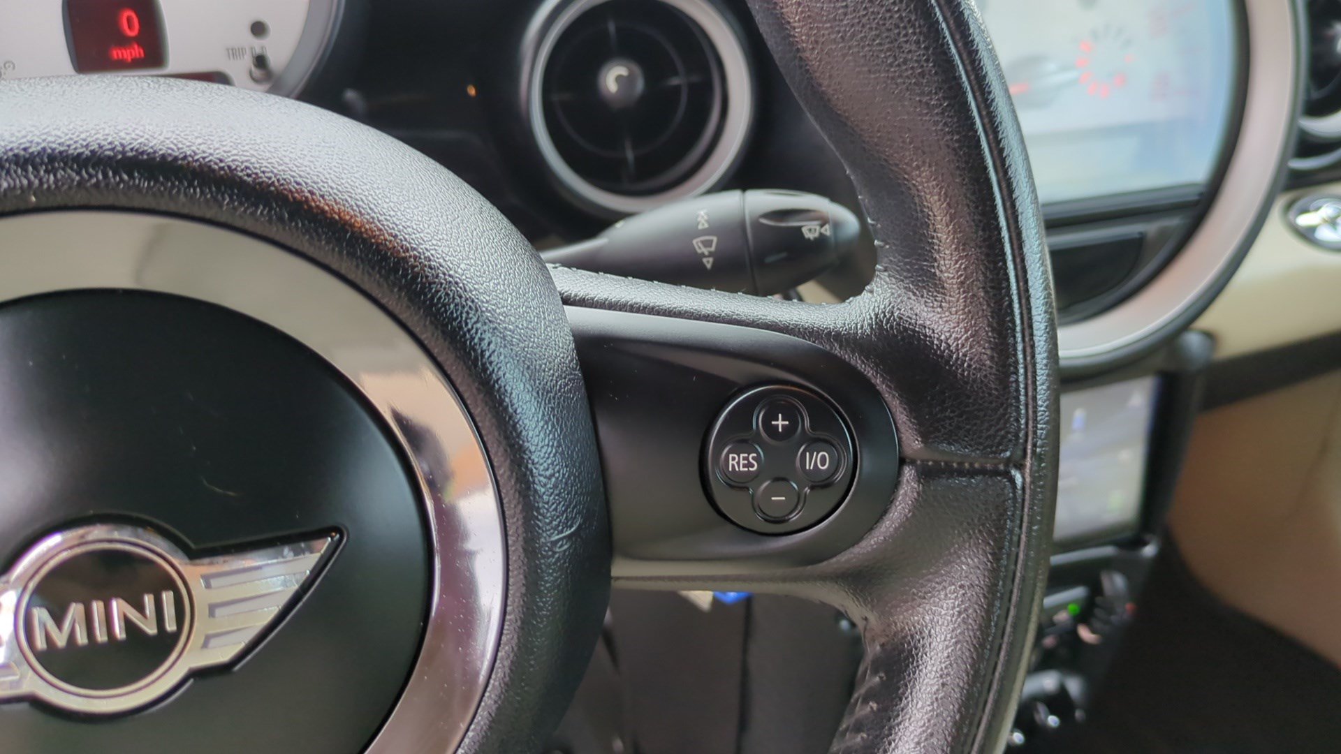 Used 2011 MINI Cooper S FWD image 17