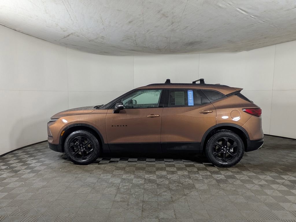 Certified 2023 Chevrolet Blazer LT w/ Midnight/Sport Edition image 3