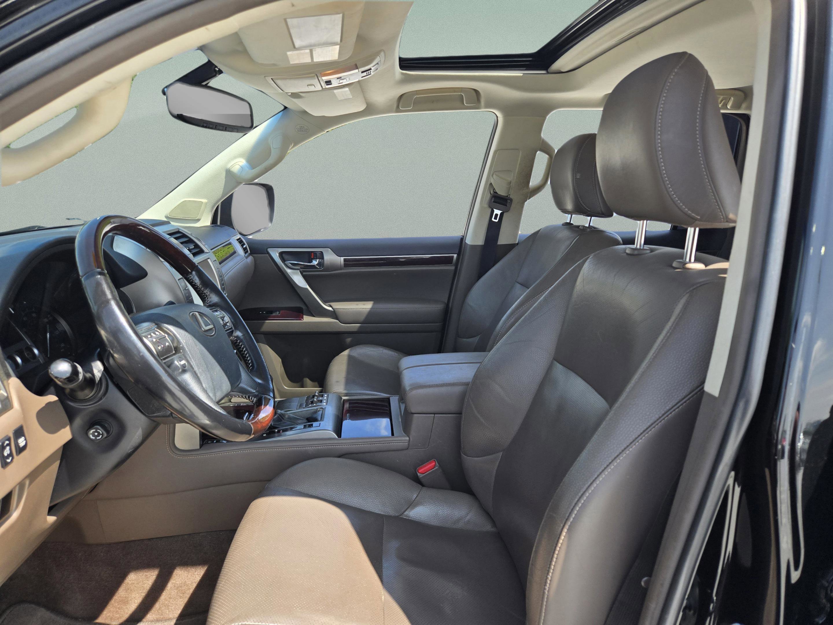 Used 2017 Lexus GX 460 Premium AWD/4WD image 29