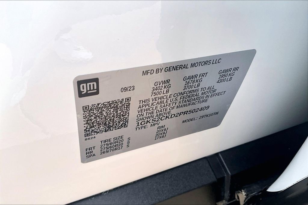 Used 2023 GMC Yukon AT4 w/ Technology Package AWD/4WD image 34