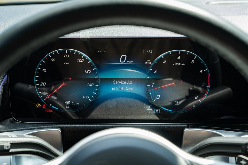Used 2023 Mercedes-Benz GLB 250 4MATIC image 15