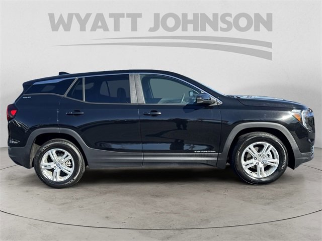 Used 2024 GMC Terrain SLE image 6