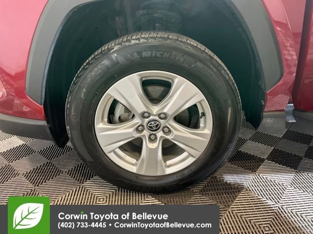 Used 2021 Toyota RAV4 XLE image 26