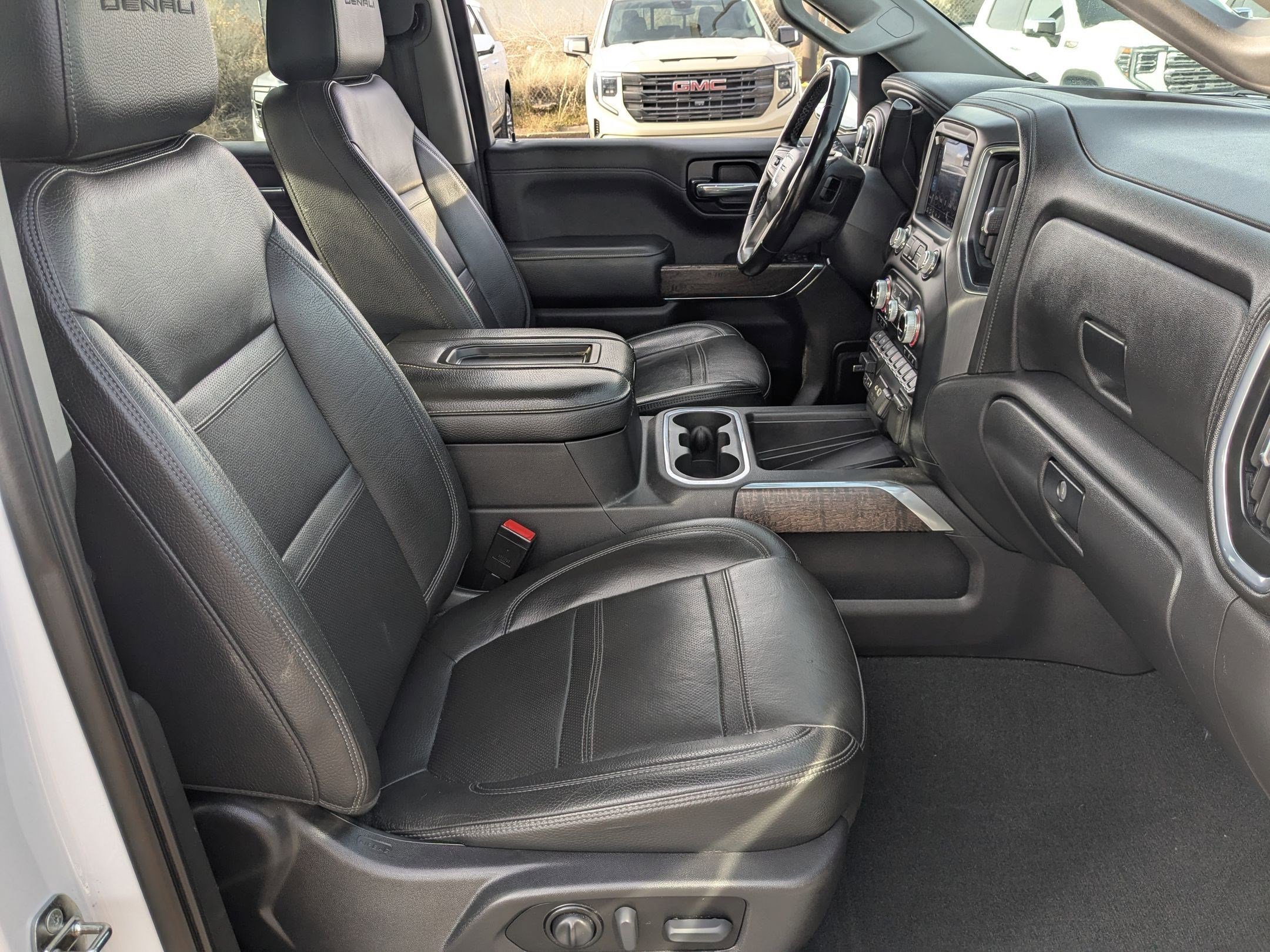 Used 2022 GMC Sierra 1500 Denali w/ Denali Premium Package image 28