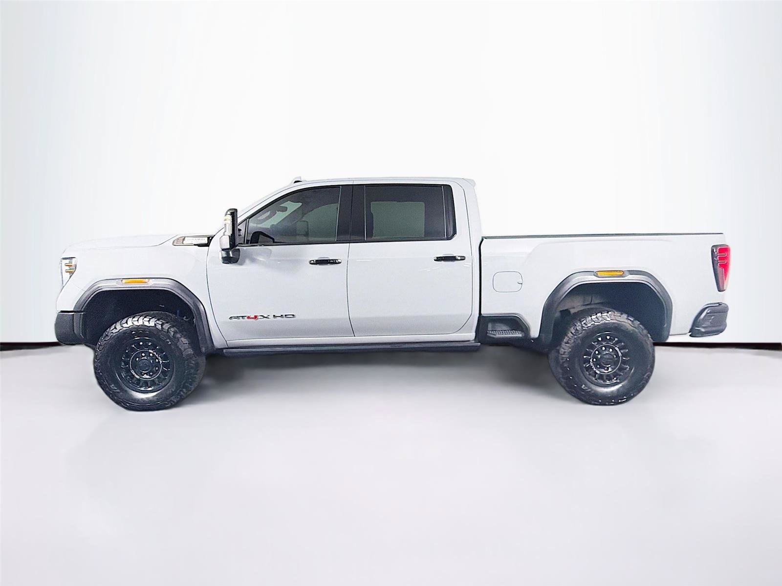 Used 2024 GMC Sierra 2500 AT4X w/ AT4X AEV Edition AWD/4WD image 8