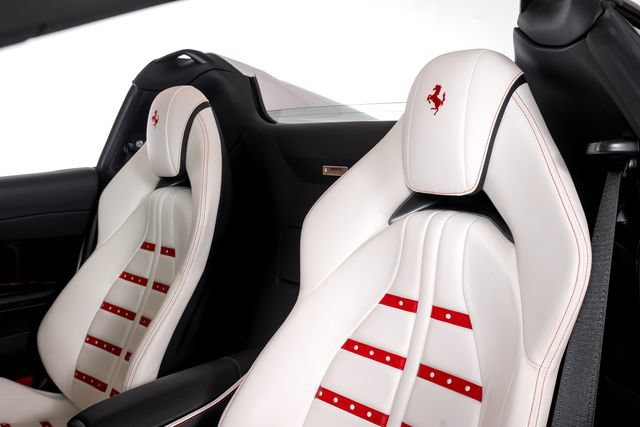 Used 2021 Ferrari 812 GTS RWD image 22