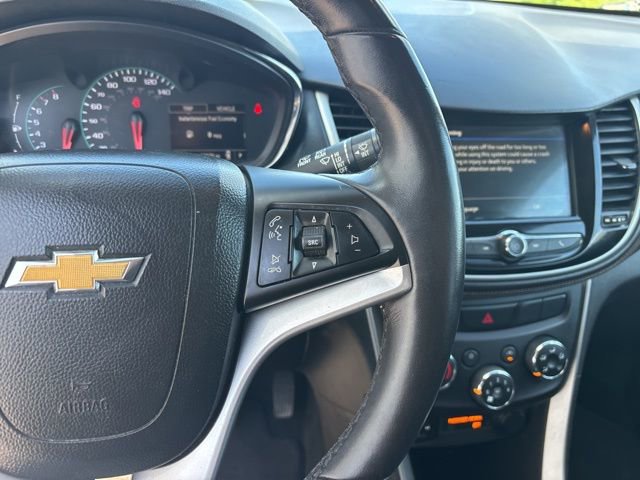 Used 2018 Chevrolet Trax LT w/ LT Convenience Package image 17