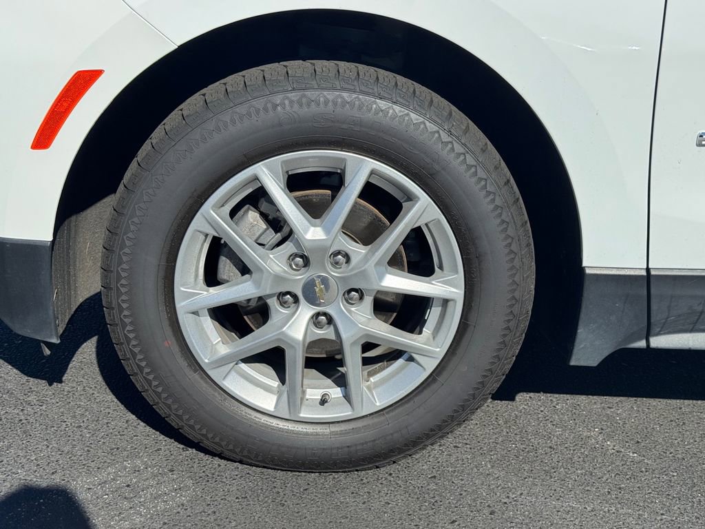 Used 2024 Chevrolet Equinox LT image 9