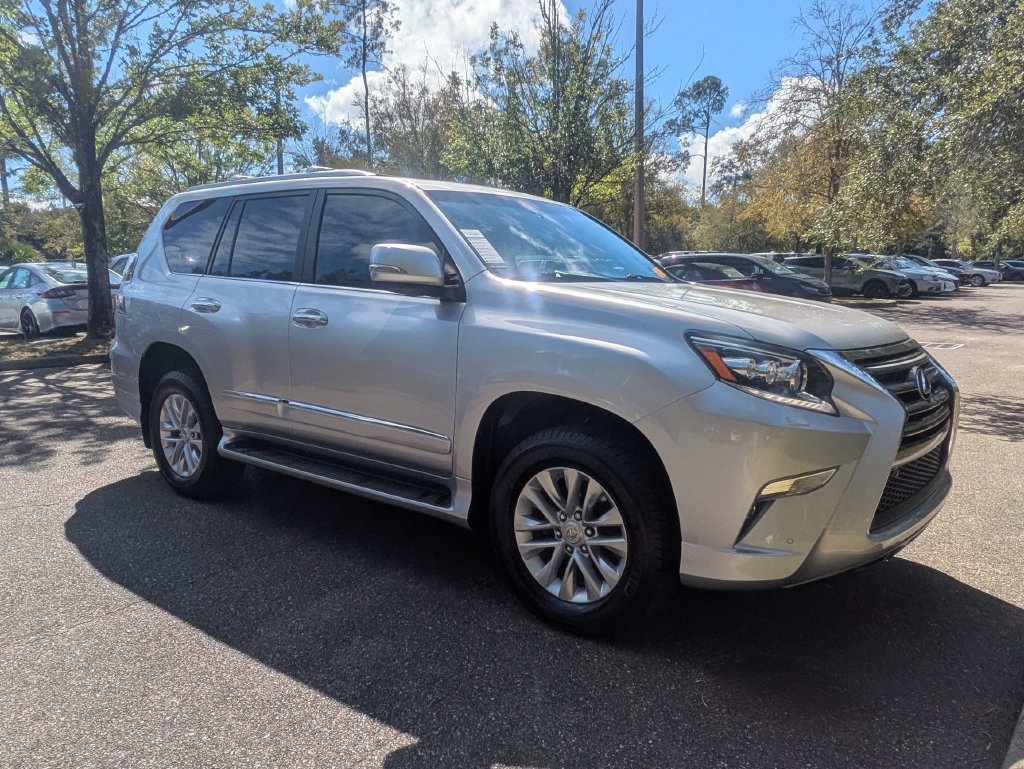 Used 2016 Lexus GX 460 w/ Premium Package AWD/4WD image 2
