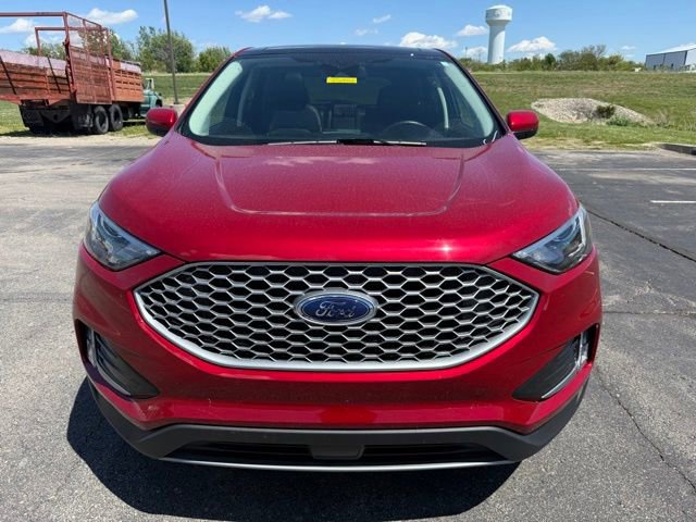 Used 2023 Ford Edge SEL w/ Convenience Package AWD/4WD image 2