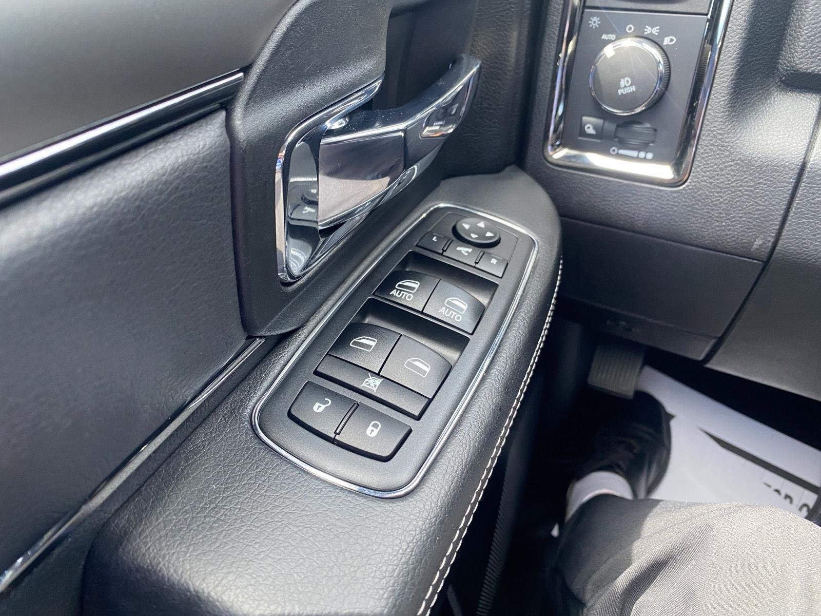 Used 2018 RAM 2500 Laramie w/ Sport Appearance Group AWD/4WD image 21