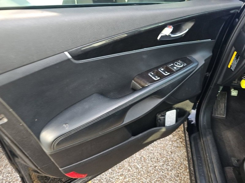 Used 2017 Kia Sorento LX image 25