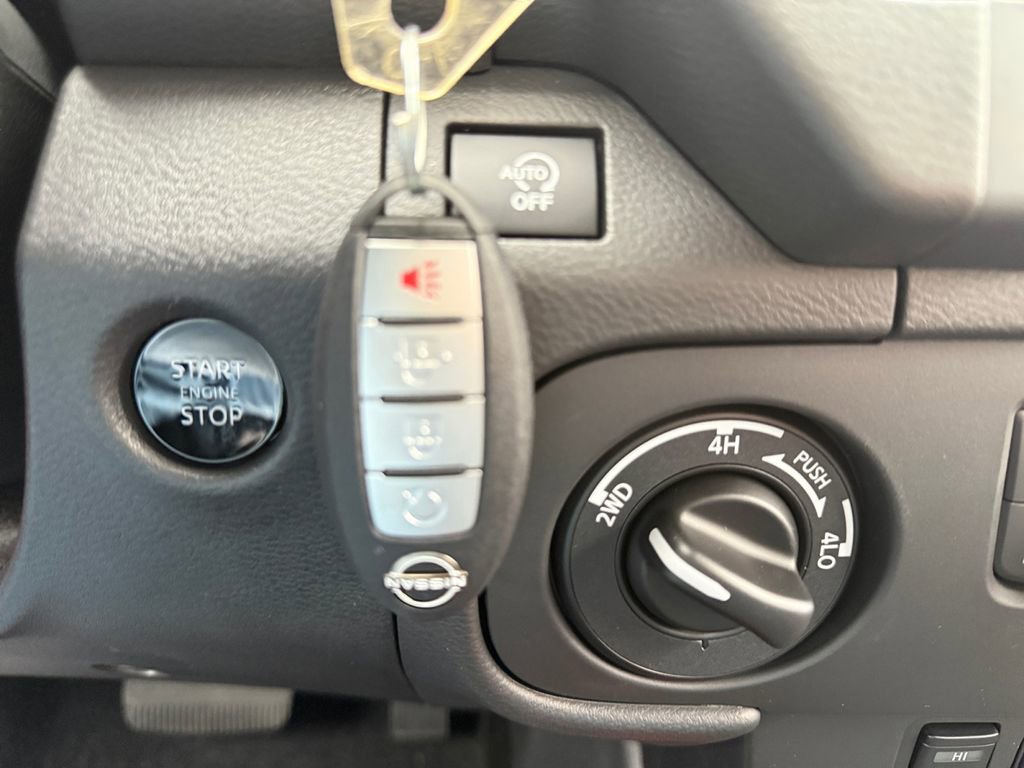 New 2026 Nissan Frontier PRO-4X w/ Pro-4x Convenience Package image 30