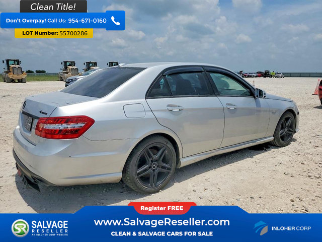Used 2012 Mercedes-Benz E 550 4MATIC Sedan image 4