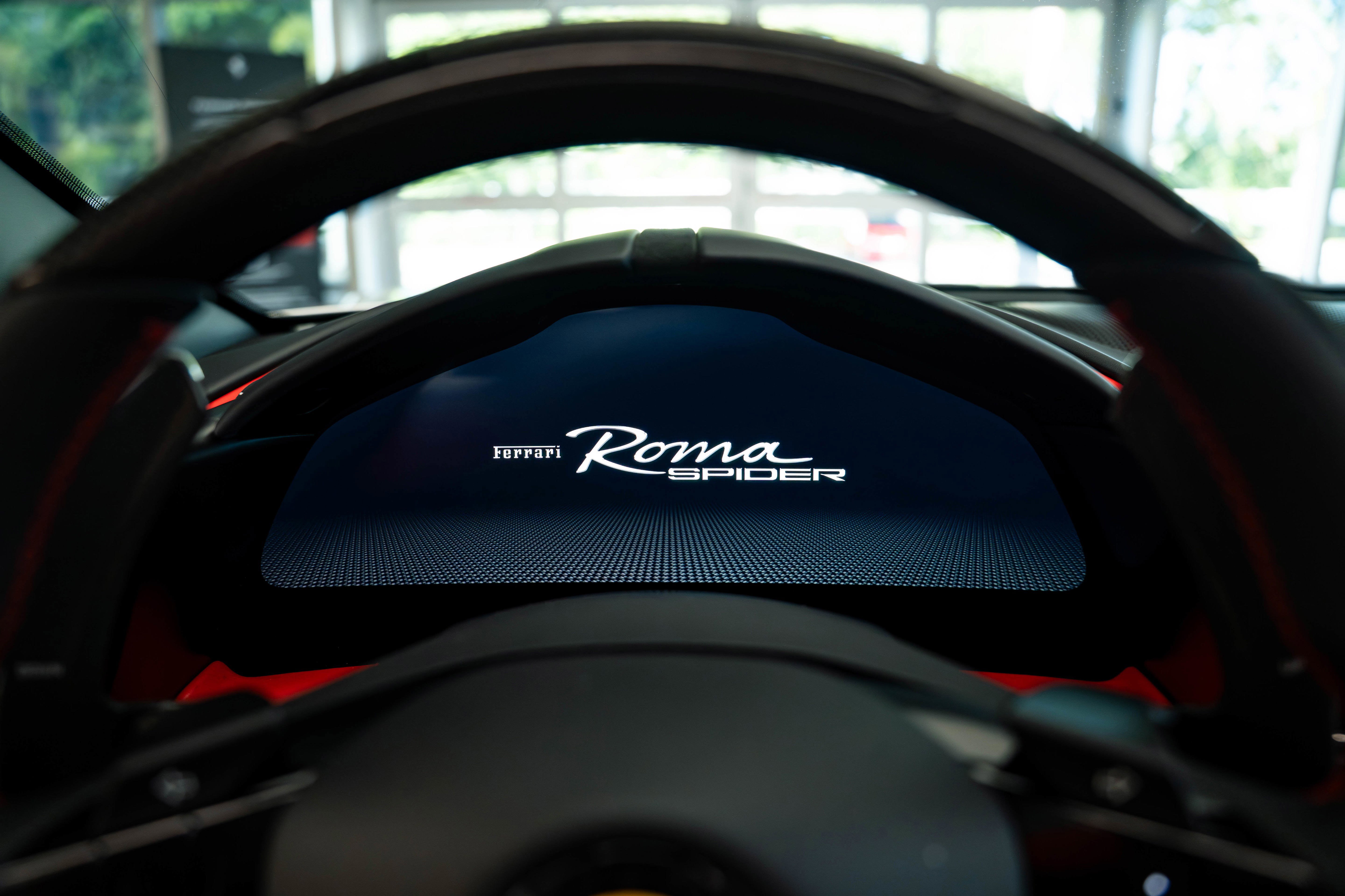 Used 2024 Ferrari Roma Spider image 37