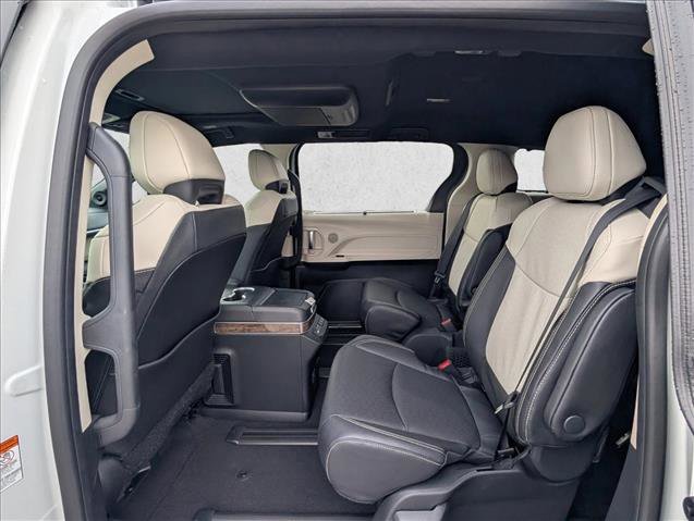 New 2026 Toyota Sienna Platinum image 12