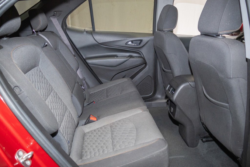 Used 2018 Chevrolet Equinox LT AWD/4WD image 14
