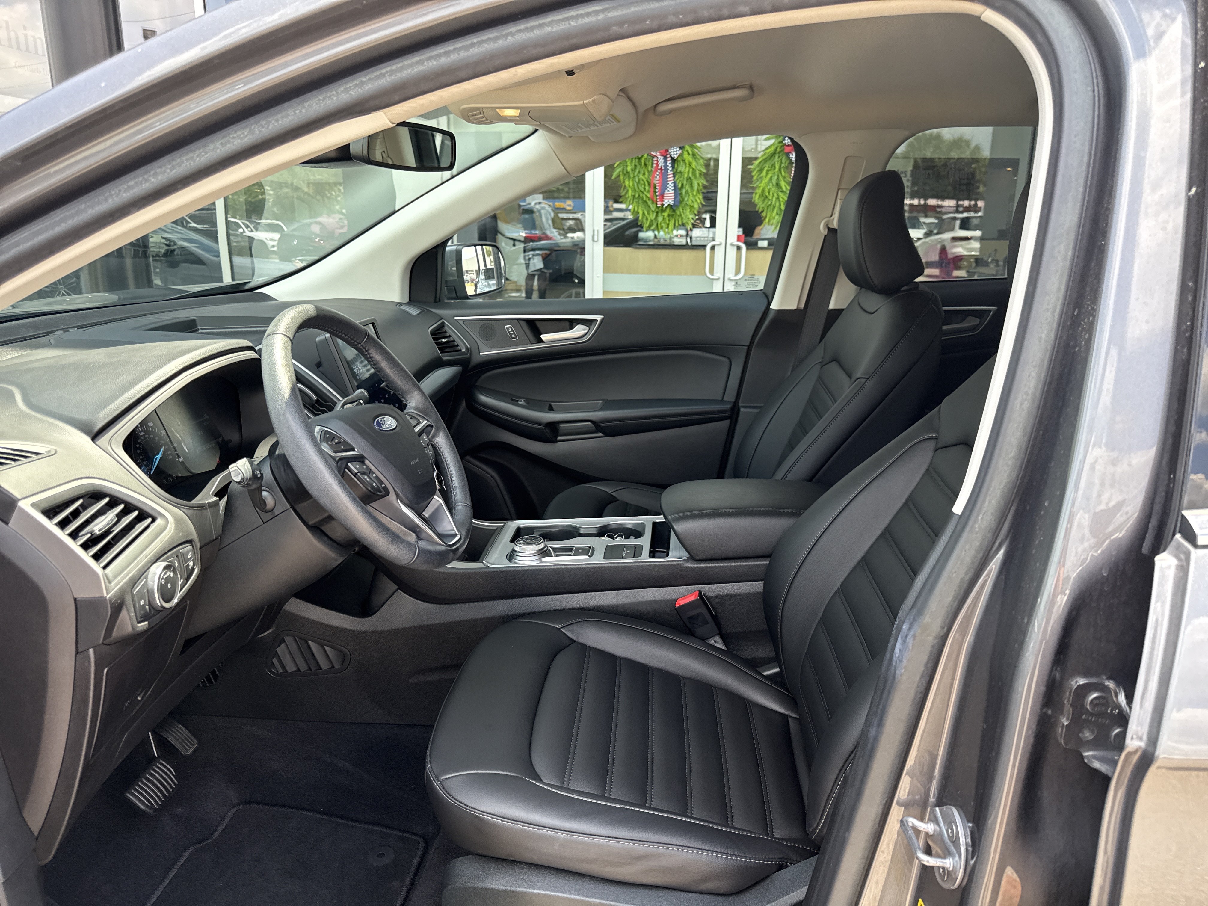 Used 2022 Ford Edge SEL w/ Convenience Package AWD/4WD image 11