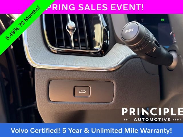 Certified 2025 Volvo XC60 B5 Plus image 23