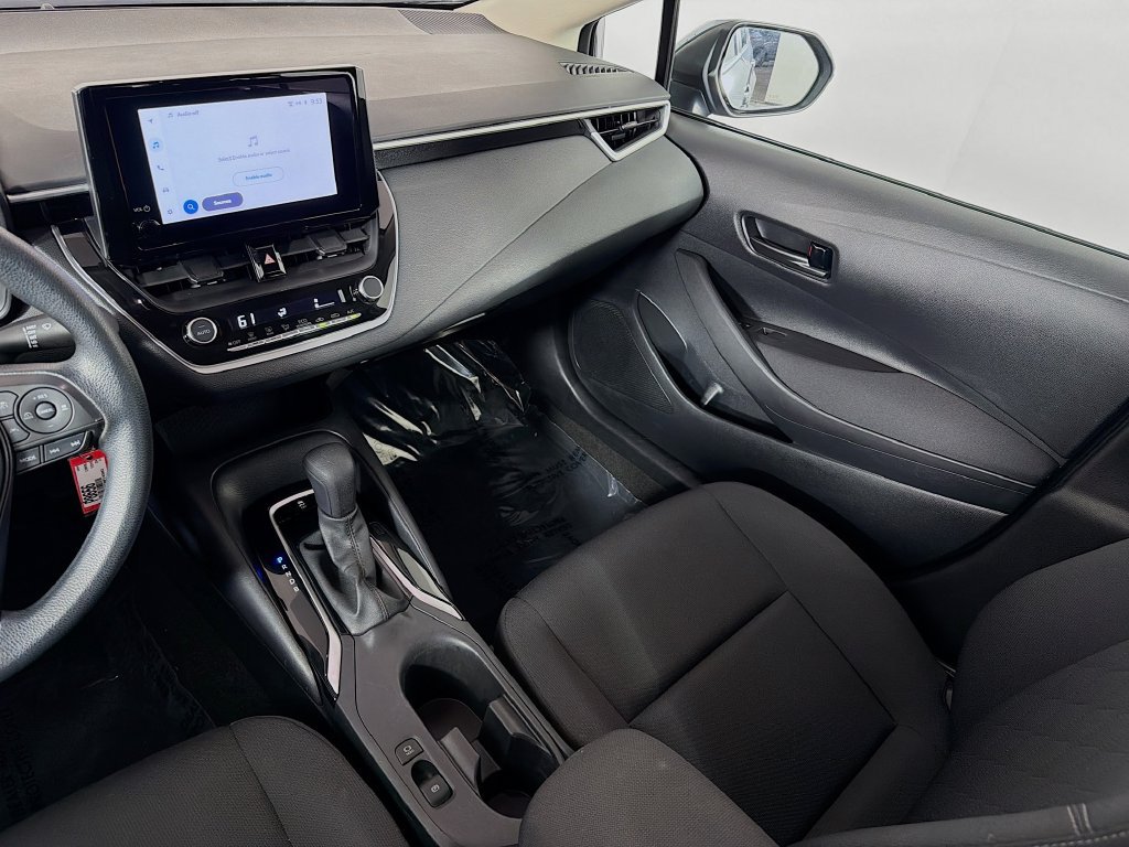 Used 2024 Toyota Corolla LE FWD image 21