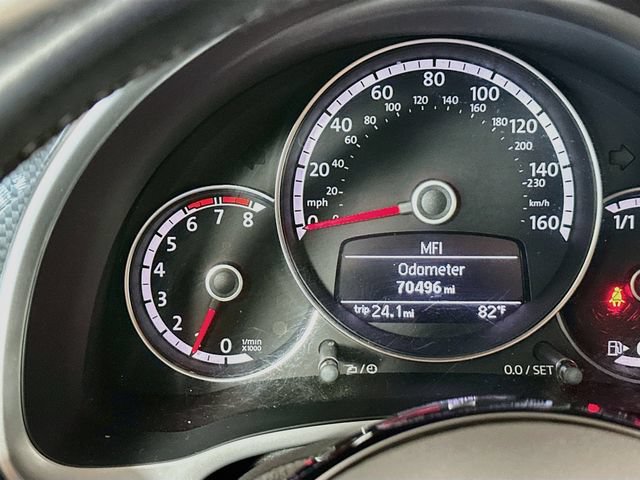 Used 2013 Volkswagen Beetle Turbo FWD image 14