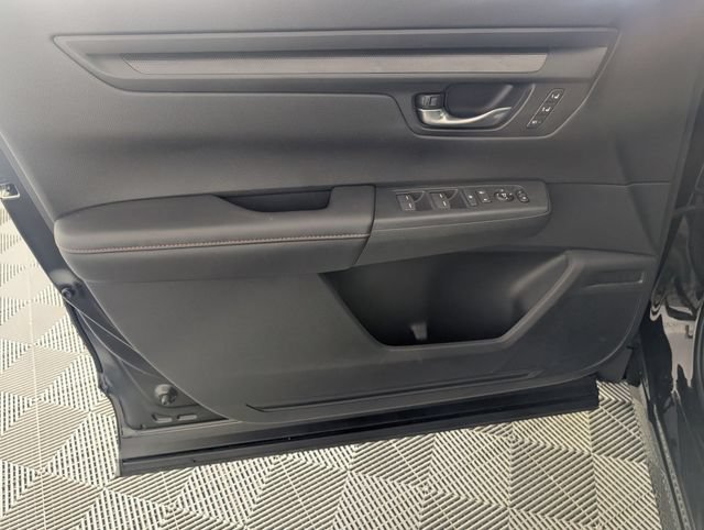 Used 2025 Honda CR-V Sport-L image 11