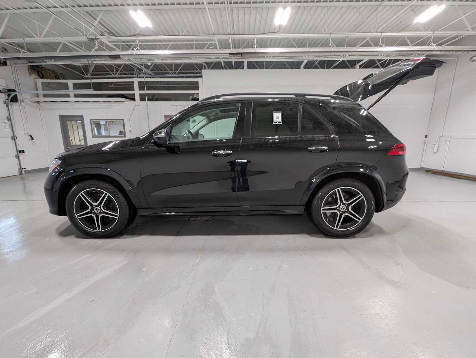 Certified 2024 Mercedes-Benz GLE 450 GLE 450 image 12