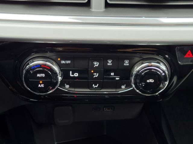 New 2026 Chevrolet Trax LT w/ Midnight Edition FWD image 21