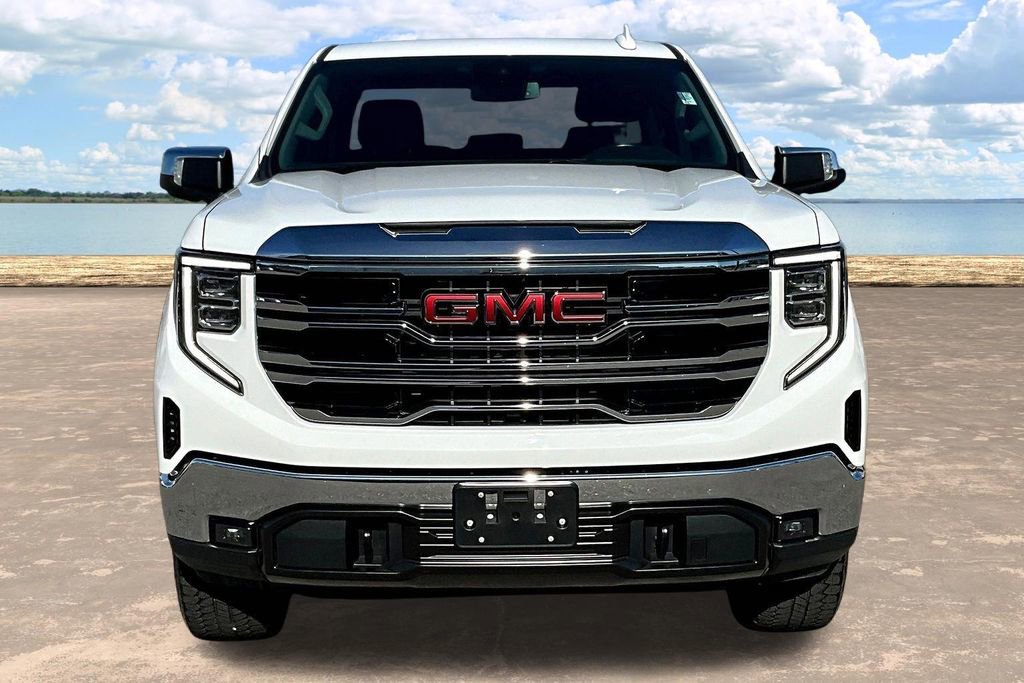 Used 2022 GMC Sierra 1500 SLT w/ SLT Premium Package image 2