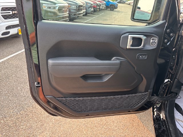 New 2026 Jeep Gladiator Sport AWD/4WD image 7
