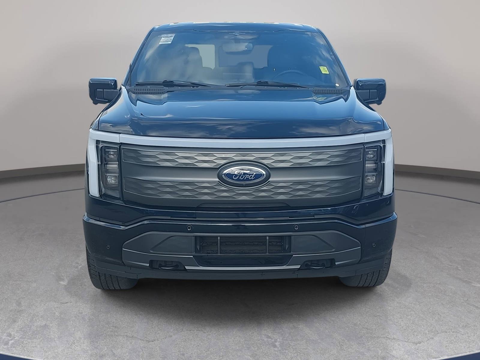 Used 2023 Ford F150 Lightning Lariat AWD/4WD image 2