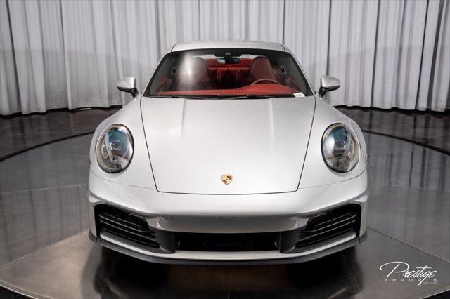 Used 2025 Porsche 911 Carrera RWD image 4