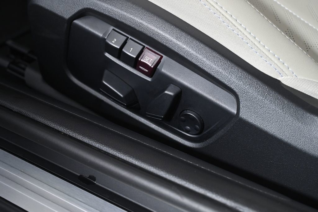 Certified 2025 MINI Cooper S image 25