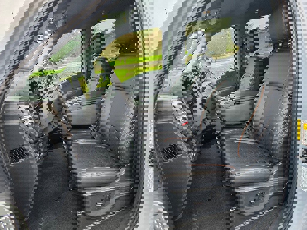 New 2026 Ford F350 Lariat w/ Chrome Package image 4