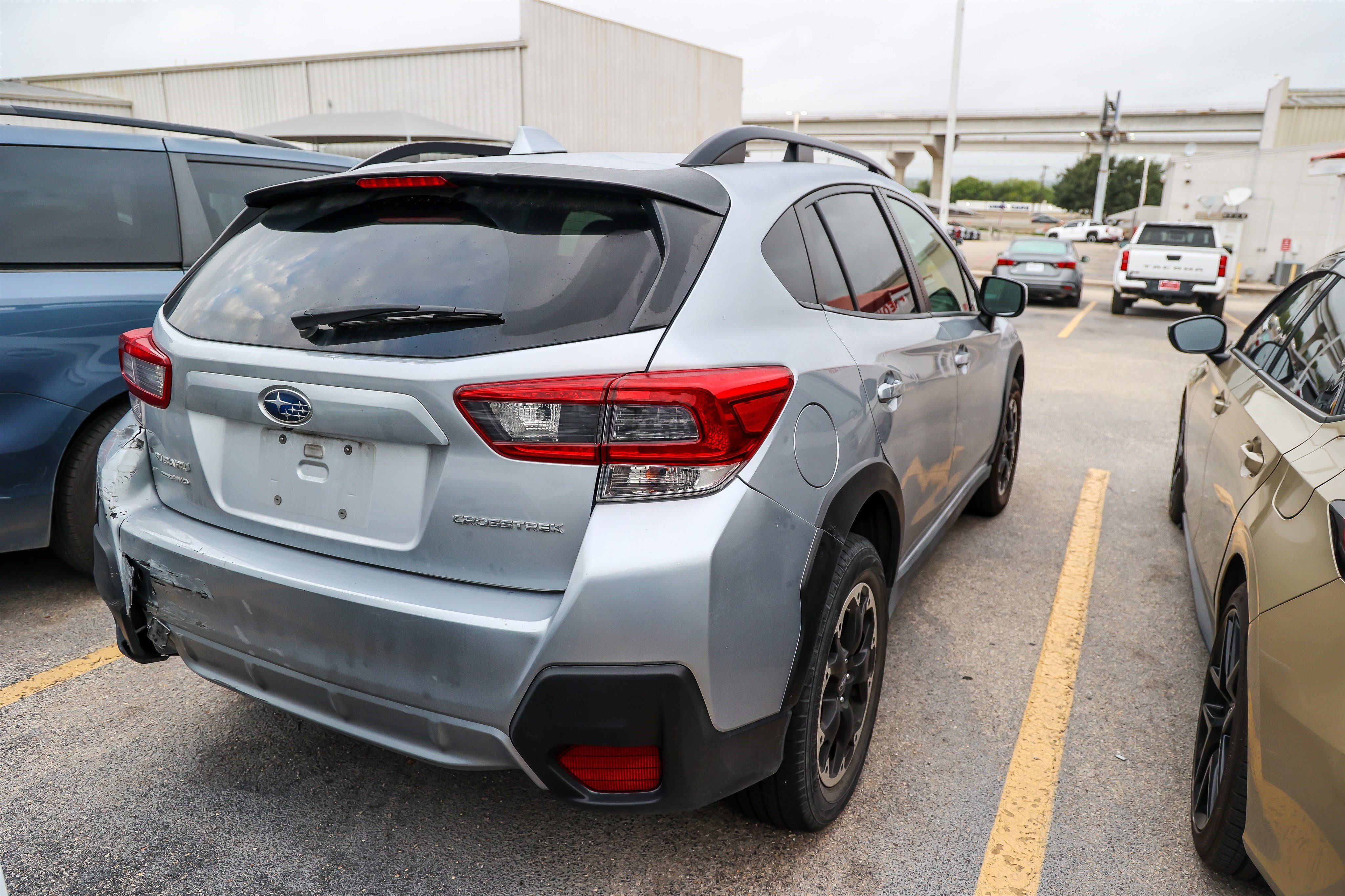 Used 2023 Subaru Crosstrek 2.0i Premium AWD/4WD image 8