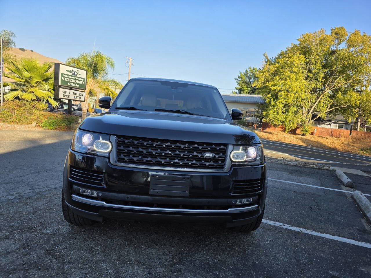 Used 2013 Land Rover Range Rover Supercharged image 2