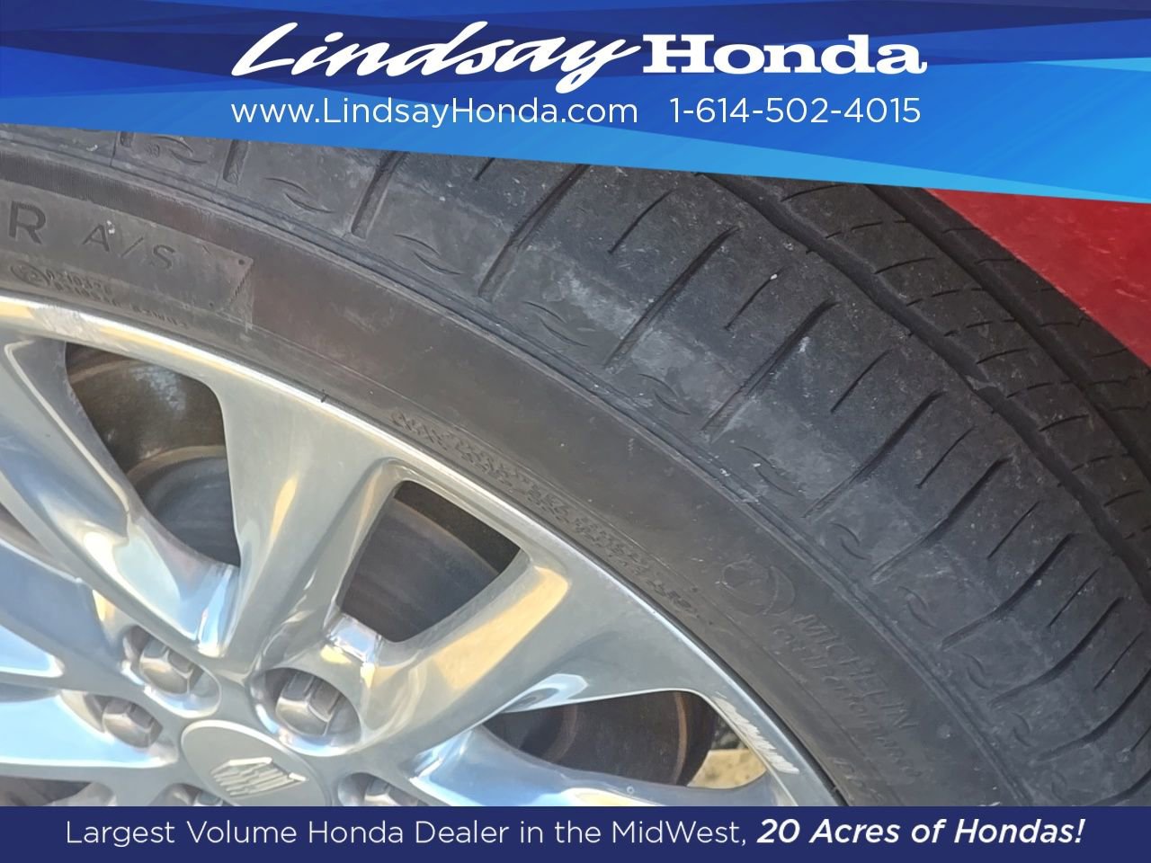 Used 2018 Cadillac XT5 Platinum w/ Driver Assist Package image 17